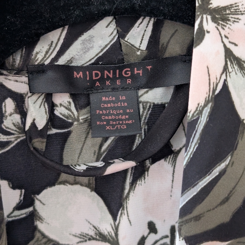 Midnight Bakery Astrid Printed Matte Satin Camitap Set Size L with Robe!! - Picture 10 of 11